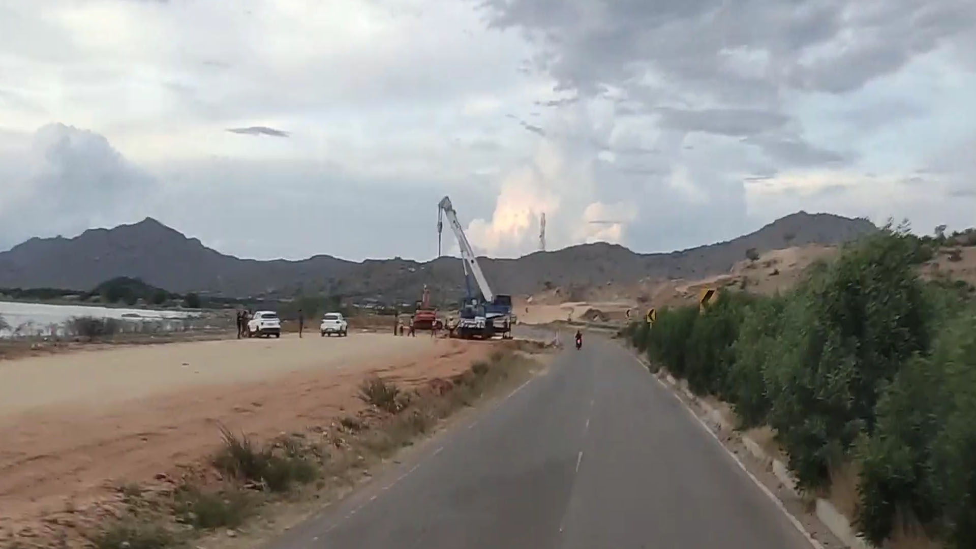 SINGANAMALA TADIPATRI ROAD WORKS